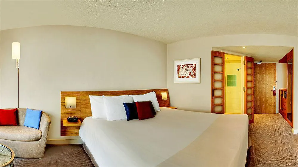 Delta Hotels By Marriott Toronto Mississauga